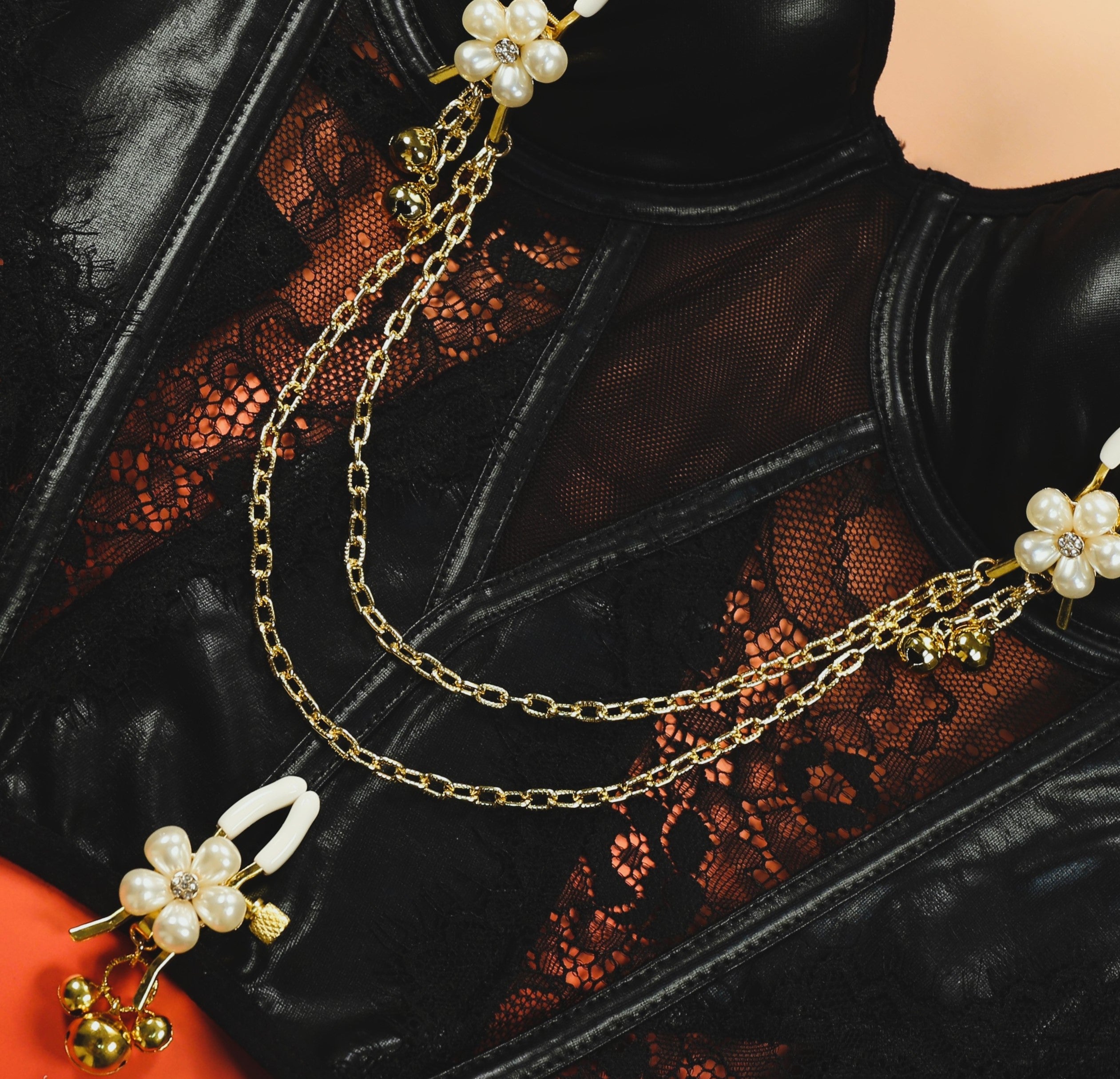 ๐ธ Pearl Blossom Nipple Clamps Play Tool โ Enhance Sensitivity, Embrace Desire ๐ | Sensual Pleasure for Couples ๐ซ
